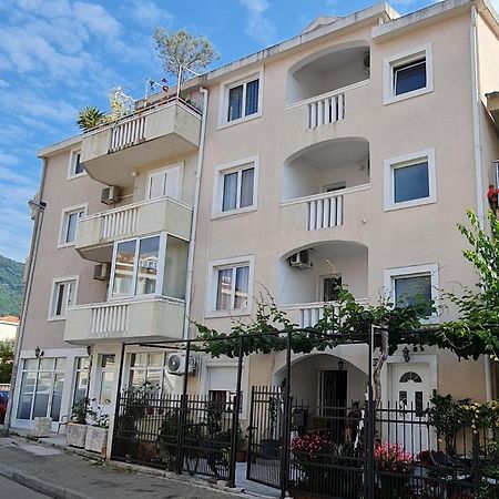 Hibiscus Guest House Budua Esterno foto