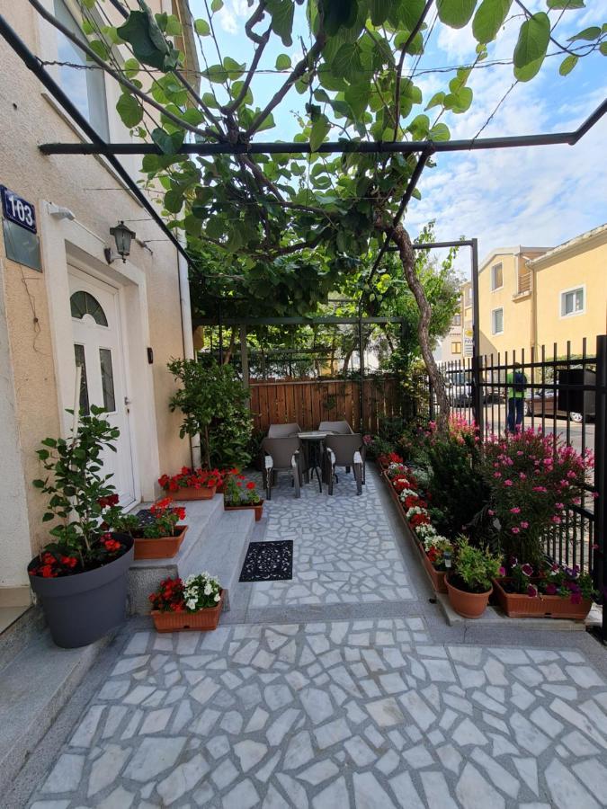 Hibiscus Guest House Budua Esterno foto