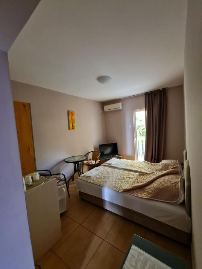 Hibiscus Guest House Budua Esterno foto